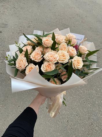 Букет Кремовые розы Латте в Хорлово